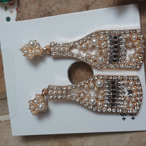 3 pair of beatiful  earrings - Picture 4 of 5